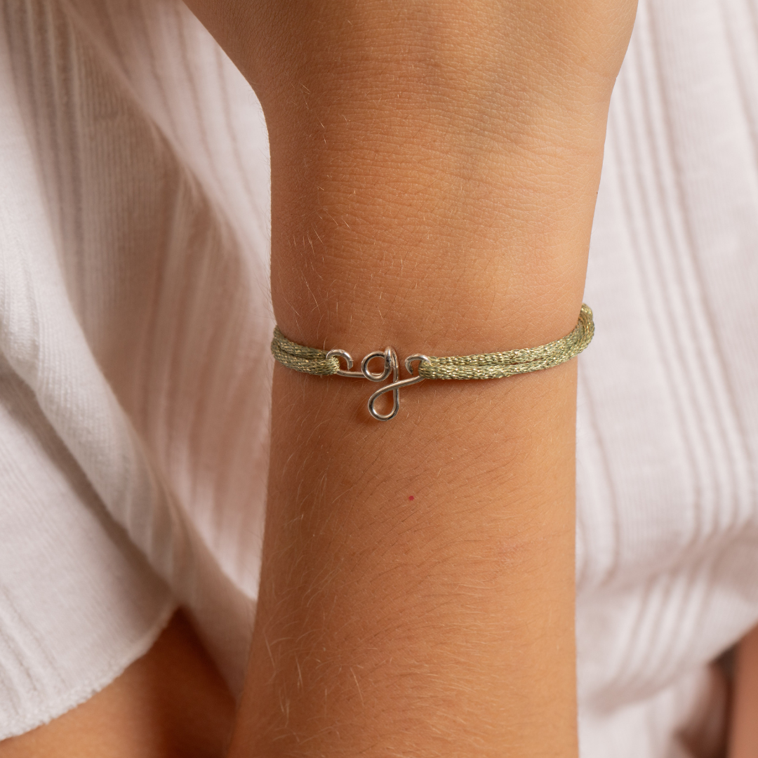 BRACELET FIL PLAQUÉ INITIALE (ENFANT)